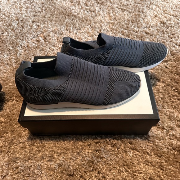 J Slides NYC Great Gray Knit Sneakers - Picture 2 of 7